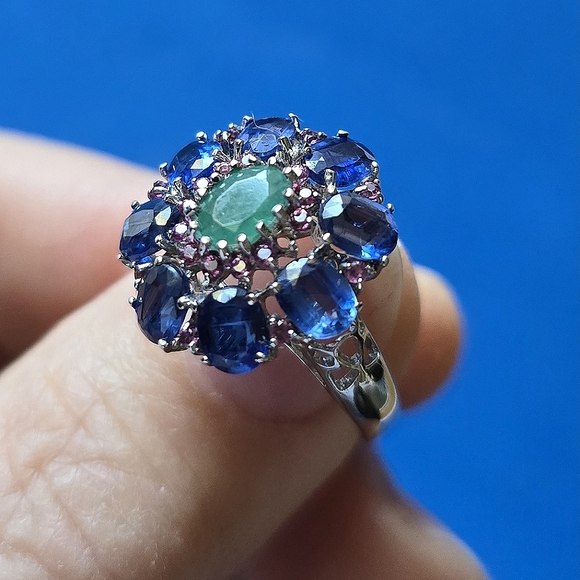Natural Emerald 6x4mm, Kyanite, Rhodolite 925 Sterling Silver Ring 6.75 - Picture 5 of 7